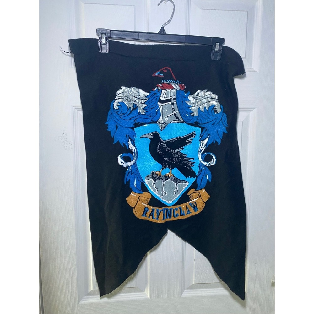Harry Potter Ravenclaw House Banner Wall Hanging Rubies Crest Black Blue